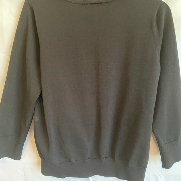 Pullover Sweater size large - Picture 3 of 5